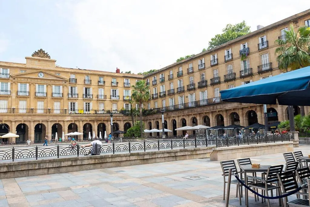 Spacious With Parking In Old Town-Casco Viejo Bilbao